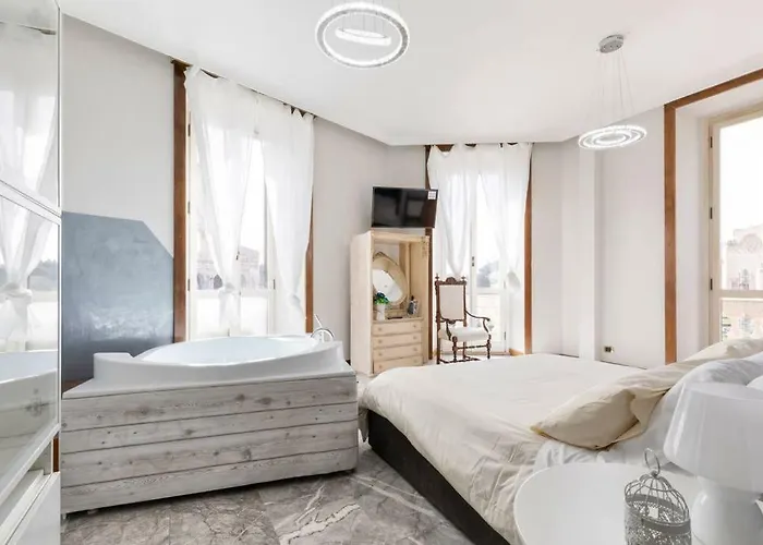 Appartement Jacuzzi In Front Of The Colosseum *