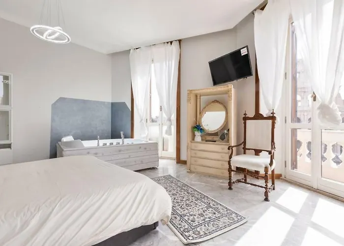 Appartement Jacuzzi In Front Of The Colosseum Rome